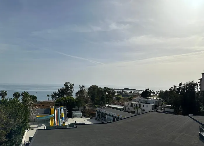 Seaphoria Beach Hotel & Spa